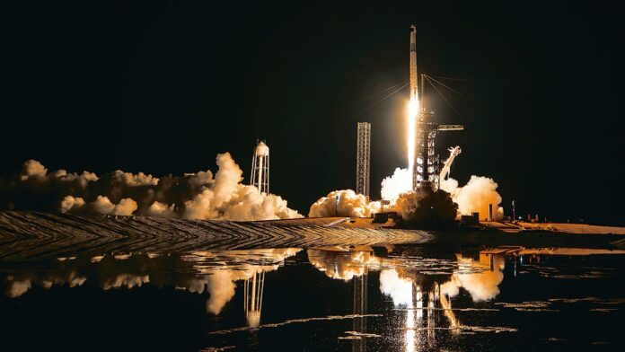 SpaceX-Falcon-9-4col.jpg