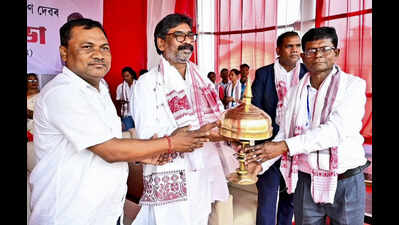 assam-polls-hemant-soren-at-biswanath-rally.jpg