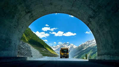 zoji-la-tunnel.jpg