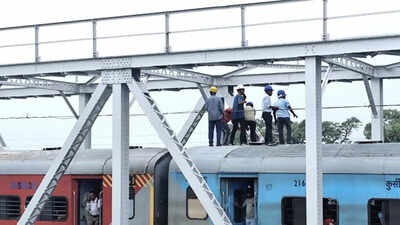 26ce7b3c-0c4b-433d-87a2-b30a83f48996_photio_for_railway_storywebp.jpg