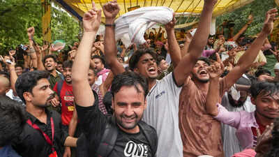 cjp-protest-education-minister-dharmendra-pradhan-resigned.jpg