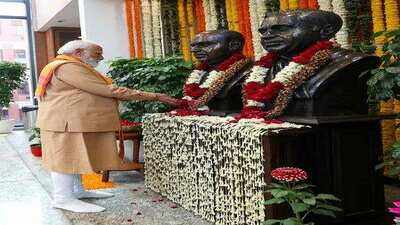 pm-modi-pays-homage-to-syama-prasad-mookerjee-on-his-death-anniversary.jpg