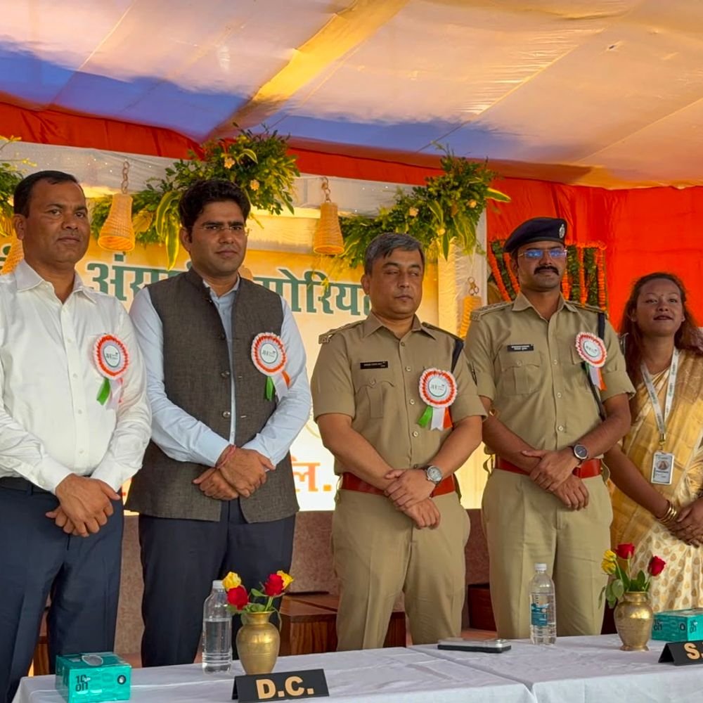 विद्यार्थियों के सम्मान के साथ हुआ मेगा रक्तदान शिविर  डीसी एसपी ने सराहा