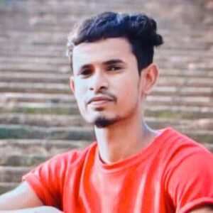धनबाद में सड़क हादसे में युवक की मौत अनियंत्रित बाइक खड़े वाहन से टकराई अज्ञात वाहन फरार कॉलेज जाते वक्त हुआ हादसा…