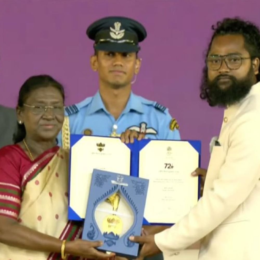 वां राष्ट्रीय फिल्म पुरस्कार रवि राज मुर्मू को संथाली फिल्म आंगेन के लिए राष्ट्रीय फिल्म पुरस्कार…